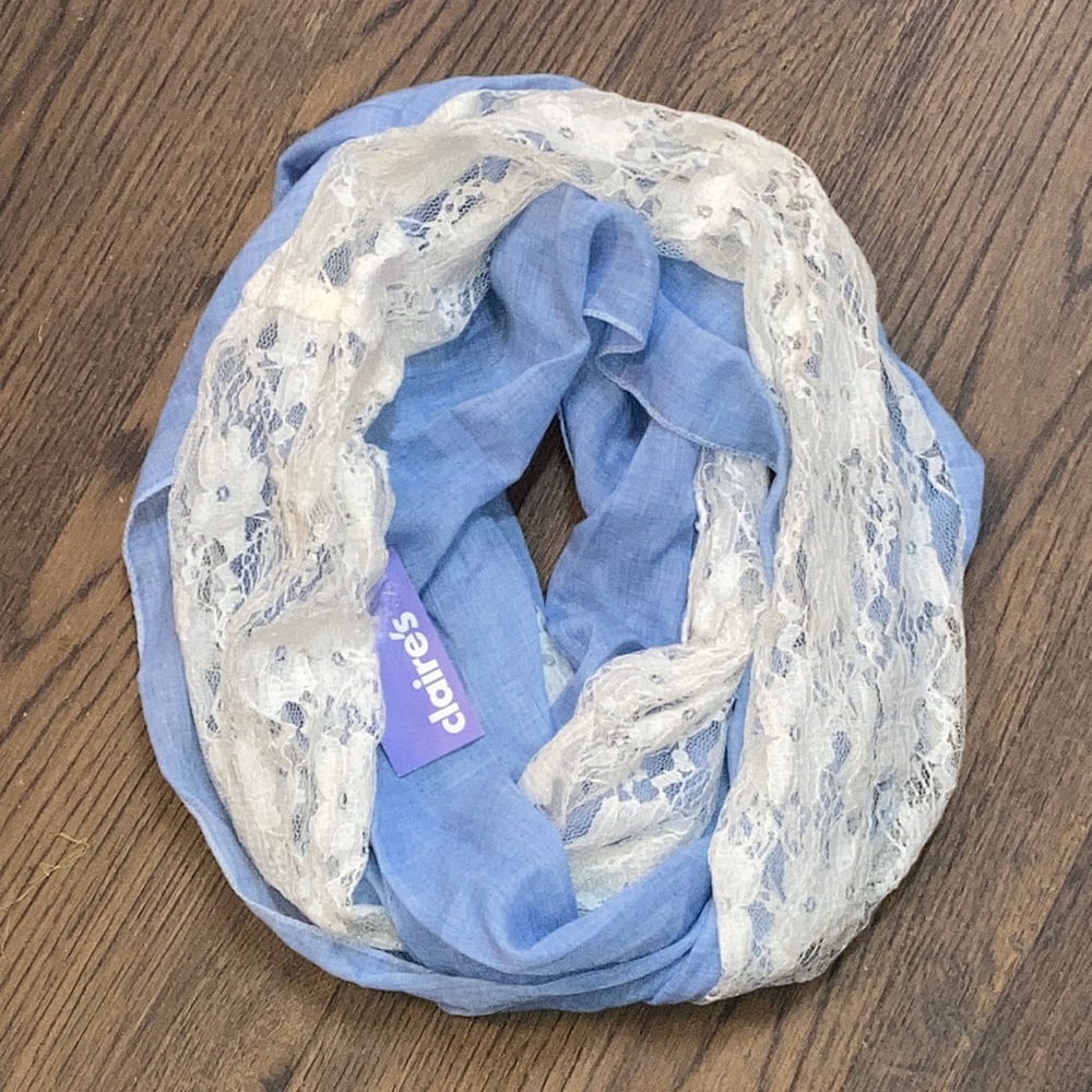 Claire’s Lace Infinity Scarf